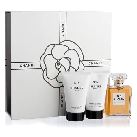 Chanel no 5 gift pack